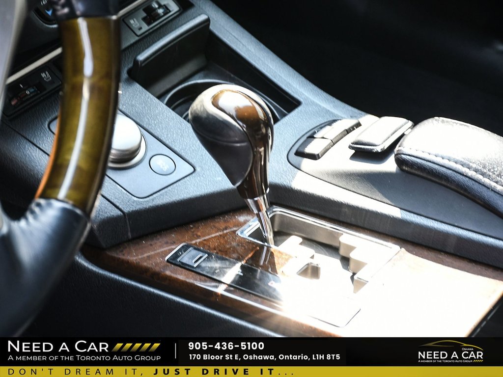 2013 Lexus ES 350 in Oshawa, Ontario - 9 - w1024h768px