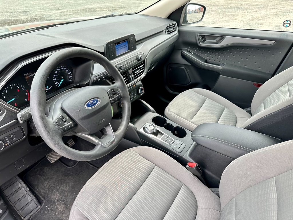 2020 Ford Escape S in Thunder Bay, Ontario - 2 - w1024h768px