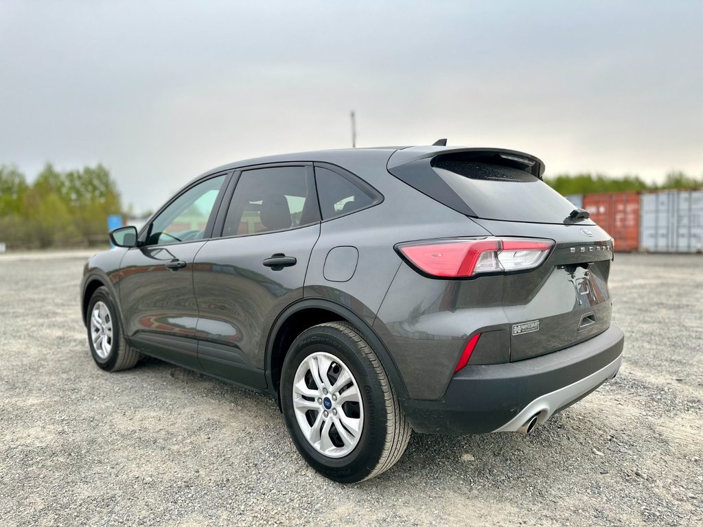 2020 Ford Escape S in Thunder Bay, Ontario - 6 - w1024h768px