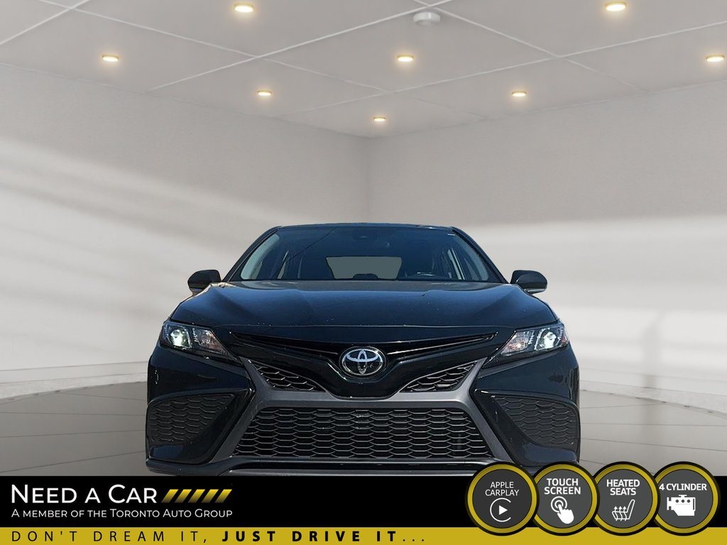 2022 Toyota Camry SE in Thunder Bay, Ontario - 2 - w1024h768px