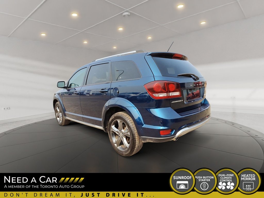 2015 Dodge Journey Crossroad in Thunder Bay, Ontario - 4 - w1024h768px