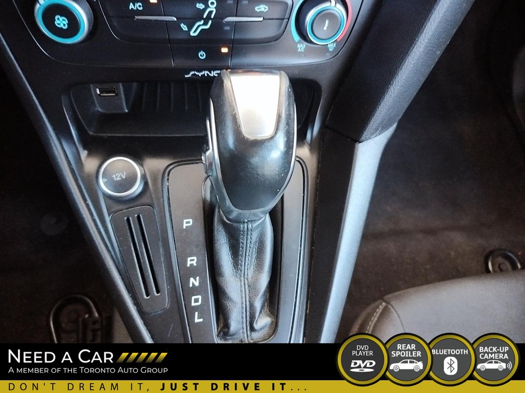 2016 Ford Focus SE in Thunder Bay, Ontario - 14 - w1024h768px
