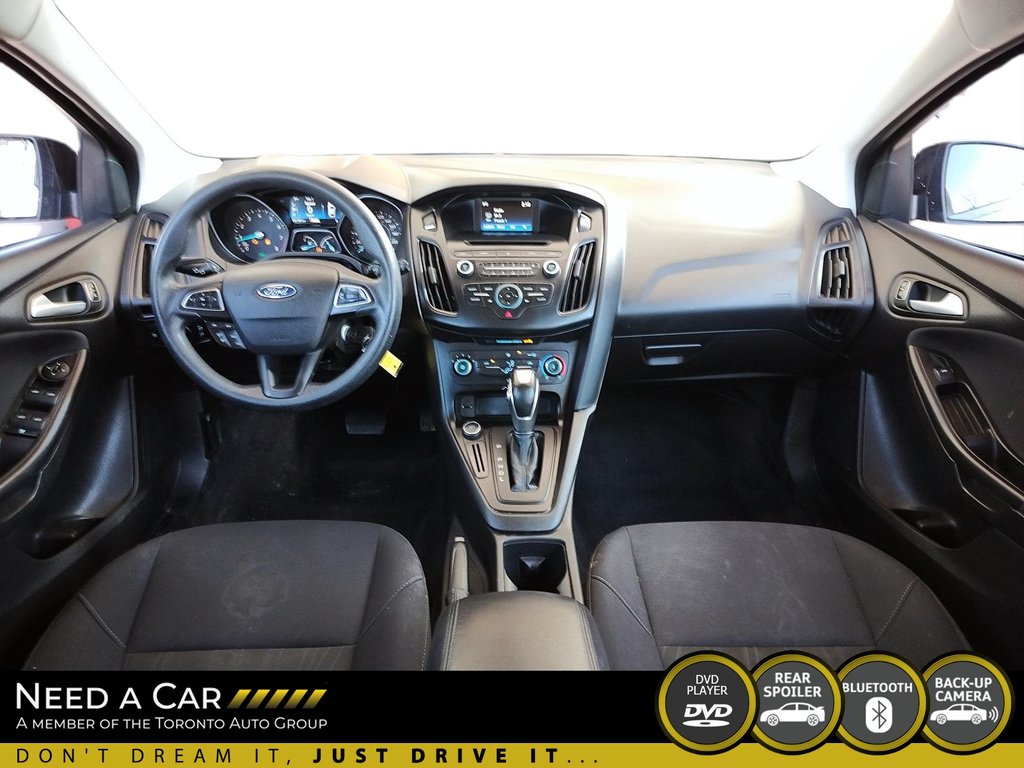 2016 Ford Focus SE in Thunder Bay, Ontario - 12 - w1024h768px