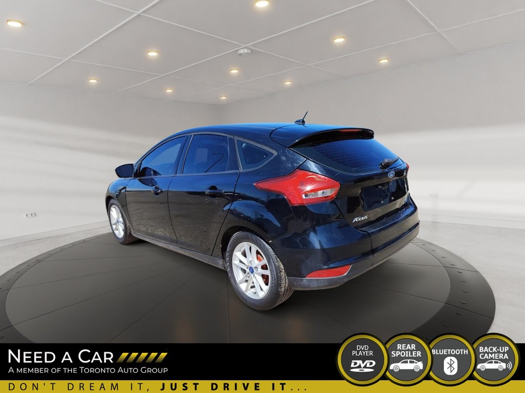 2016 Ford Focus SE in Thunder Bay, Ontario - 4 - w1024h768px