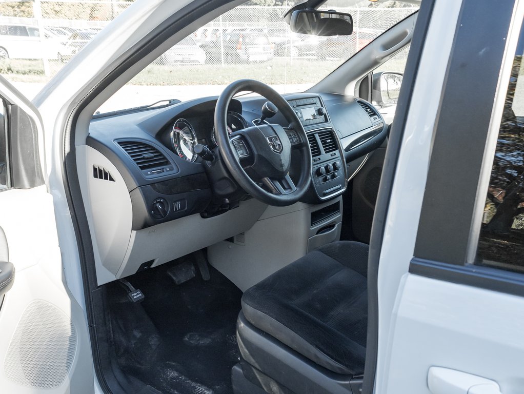 2019 Dodge Grand Caravan SXT  ONE OWNER  ACCIDENTS FREE  SAFETY CERT-6