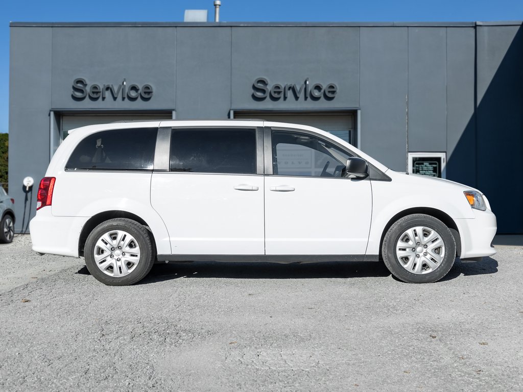 2019 Dodge Grand Caravan SXT  ONE OWNER  ACCIDENTS FREE  SAFETY CERT-4
