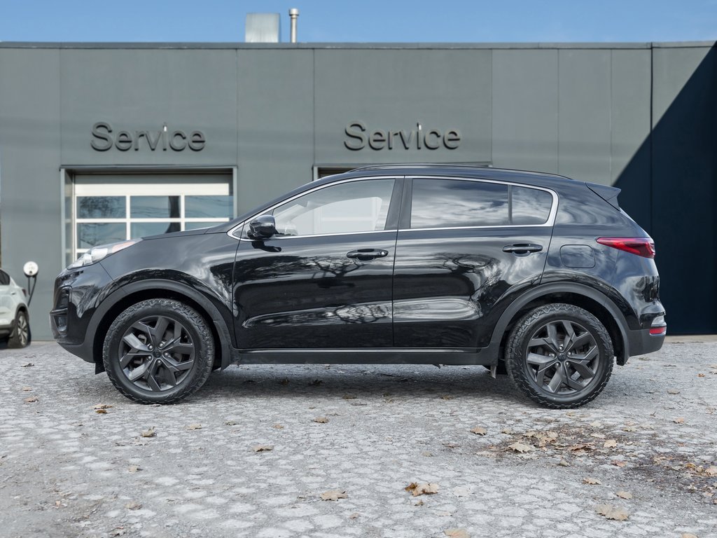 Kia Sportage LX Nightsky Edition   TRADE IN  2 SETS OF WHEELS 2022-2