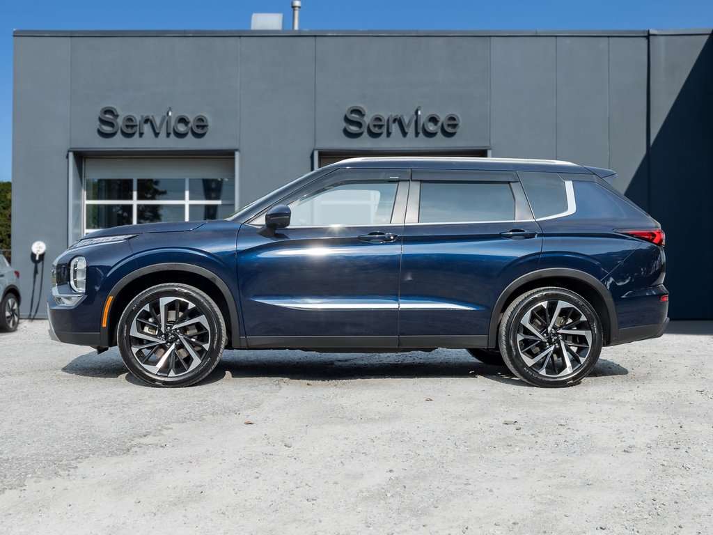 Mitsubishi Outlander LE S-AWC/20-inch two-tone alloy wheels/ 360 Camera 2023-2