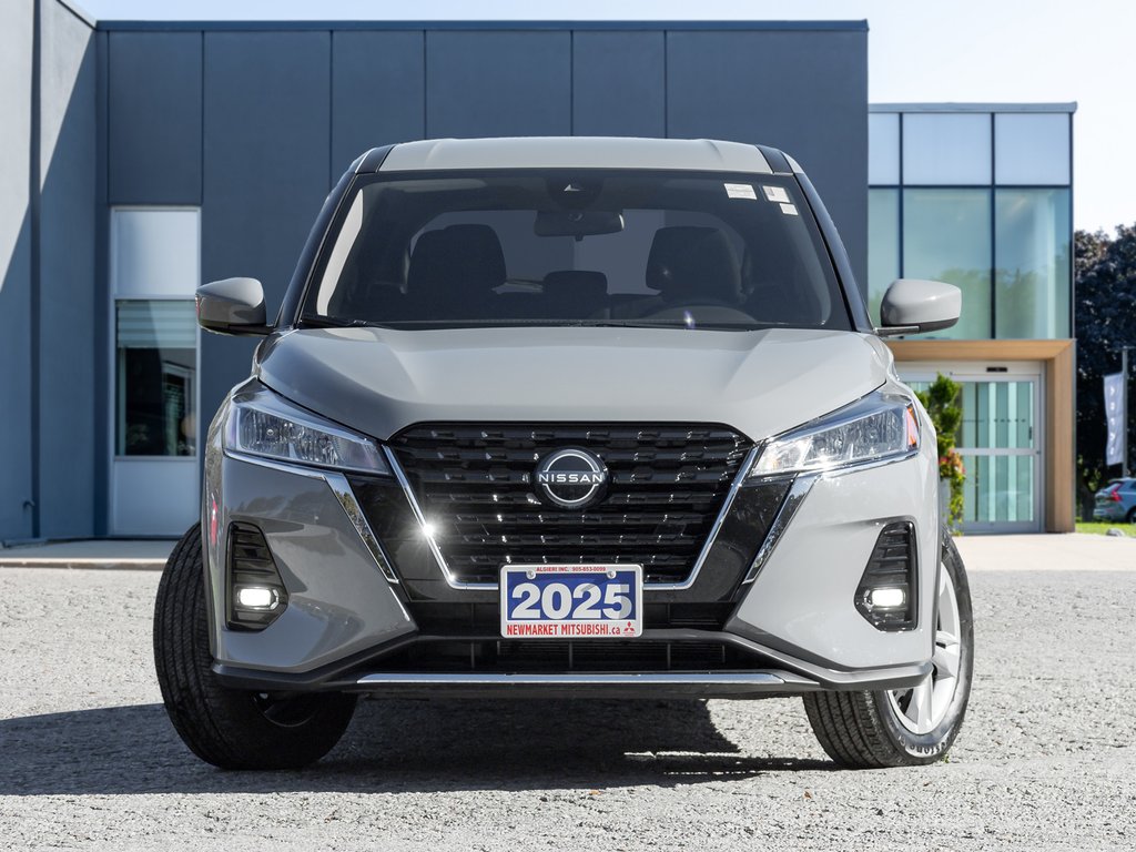 2025 Nissan Kicks Play S FWD/ SAFETY CERTIFIED/ ONE OWNER / ACCIDENT FREE-1