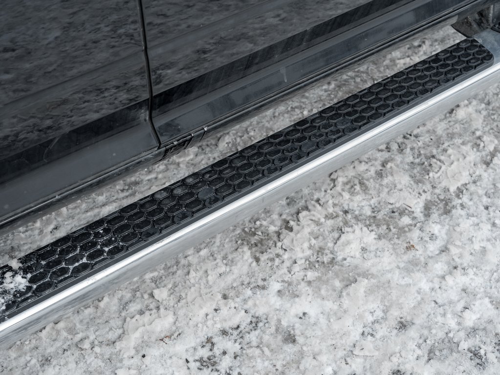 2015 Ram 1500 4WD Crew Cab Laramie ONE OWNER  NO ACIDENTS  AS IS-4