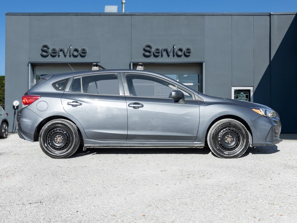 2017 Subaru Impreza 5dr HB Convenience  AS IS -AS TRADED  LOW KM-4