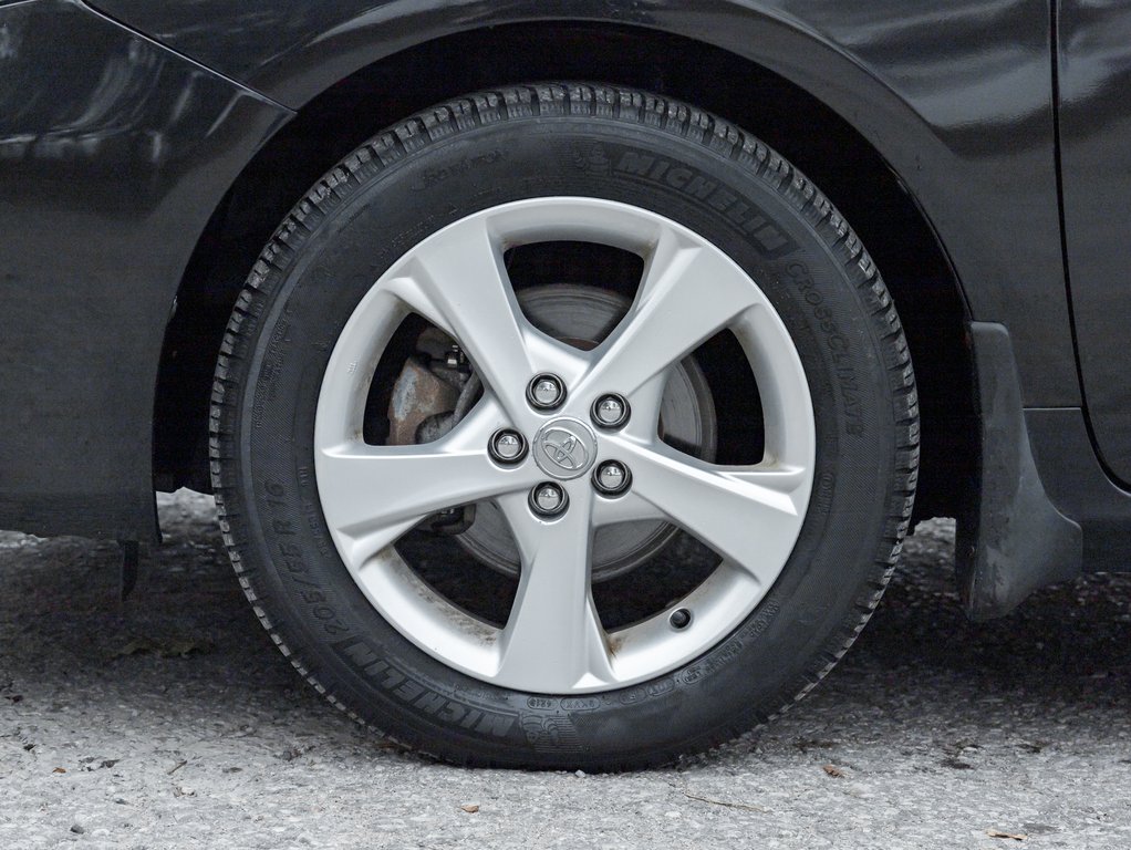 2012 Toyota Corolla 4dr Sdn Auto LE  AS IS  AS TRADED-3