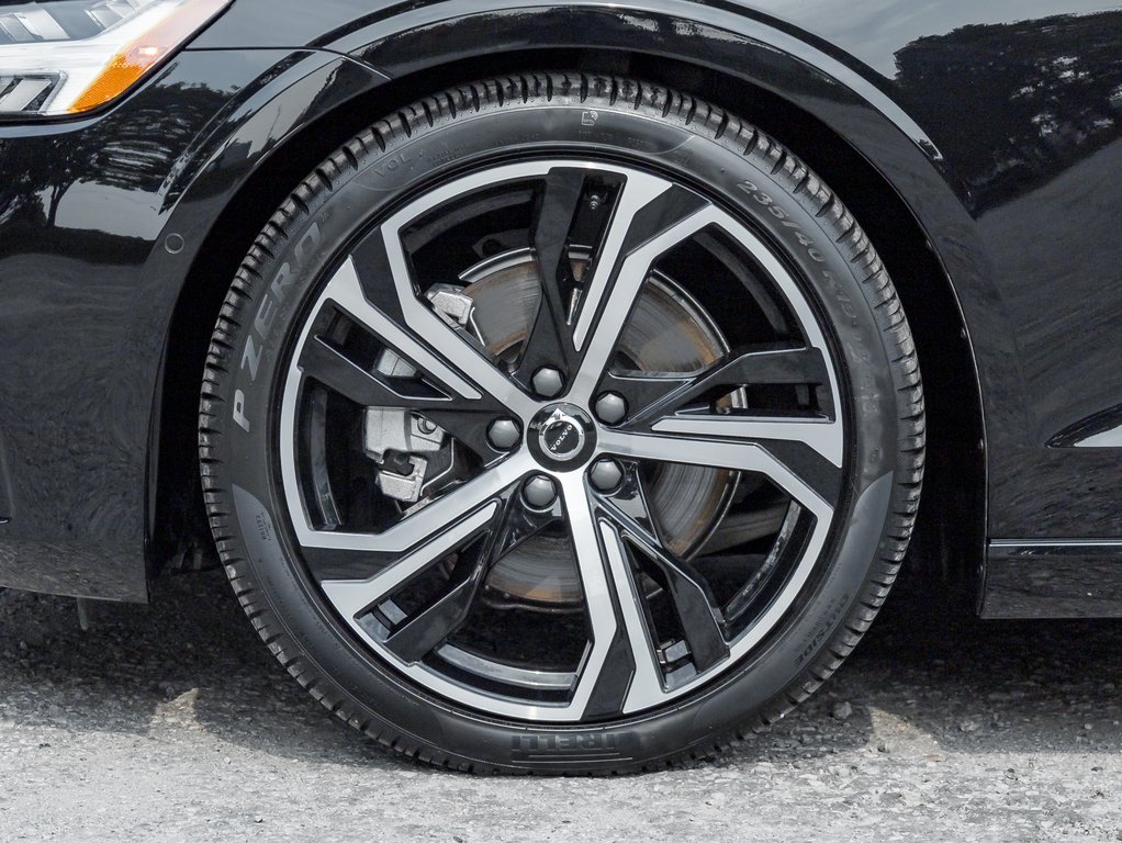 Volvo S60 B5 AWD Plus Dark Theme  CPO  19 ALLOY WHEEL 2024-3