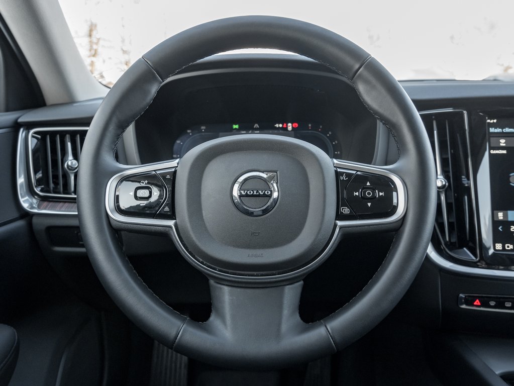 Volvo V60 Cross Country B5 AWD PLUS  19 ALLOY WHEELS  CLIMATE PACK  CPO 2025-7