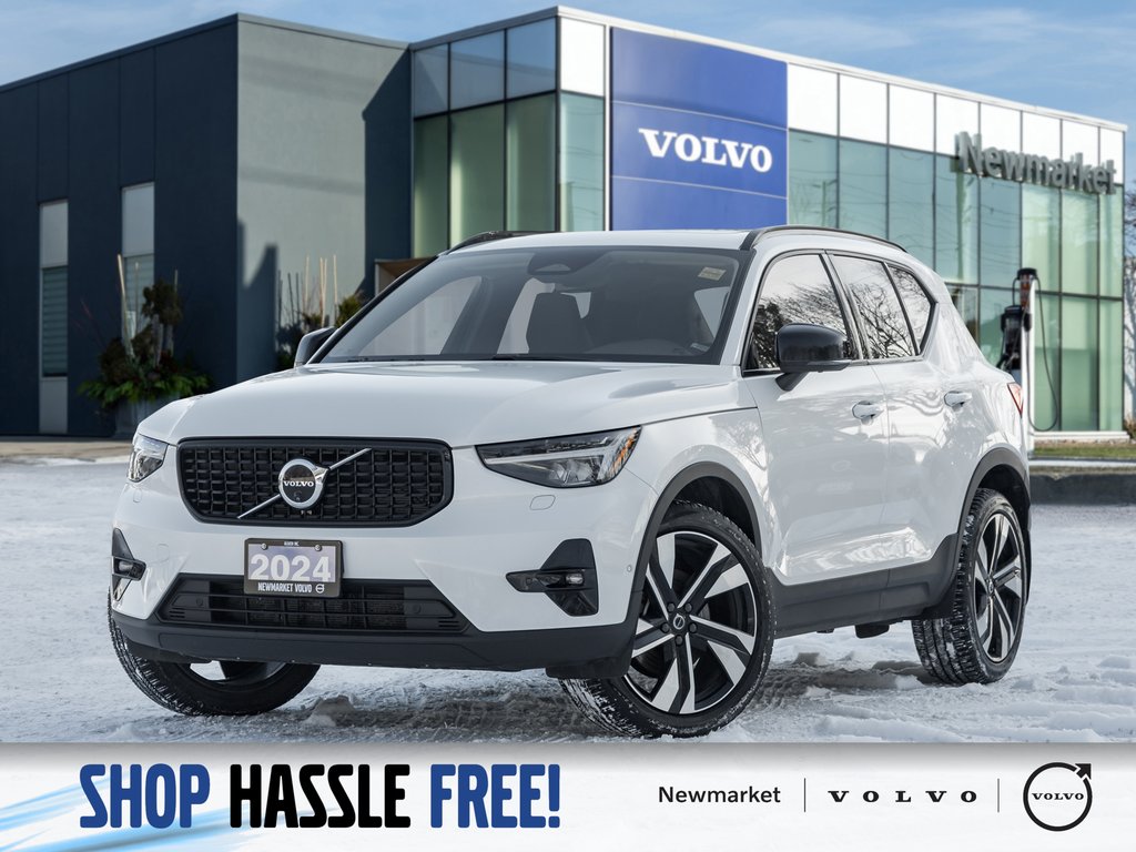 Volvo XC40 B5 AWD Plus Dark Theme  HARMAN KARDON  OFF LEASE 2024-0