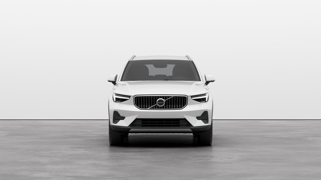 2025 Volvo XC40 B5 AWD Core Bright Theme-2