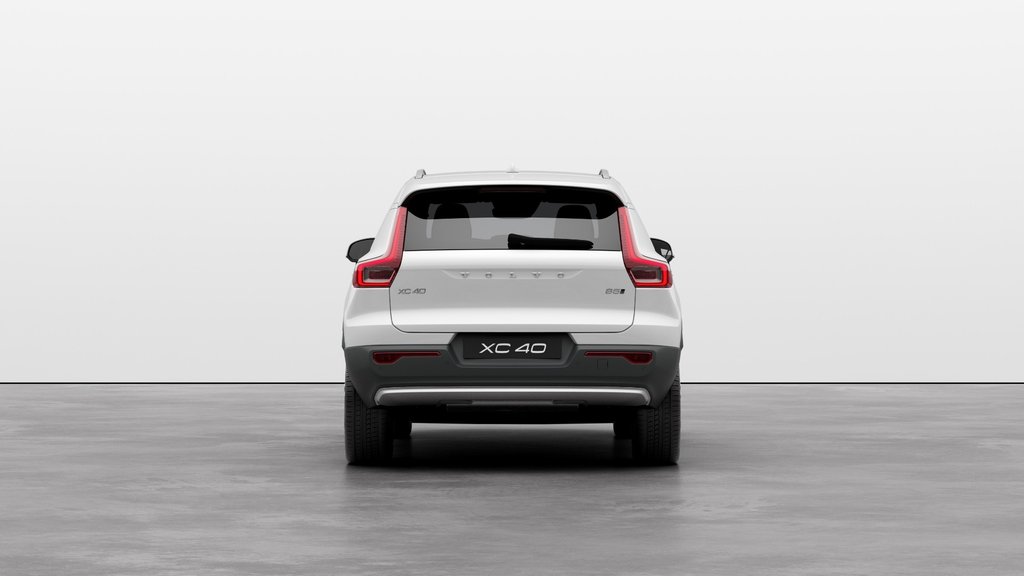2025 Volvo XC40 B5 AWD Core Bright Theme-3