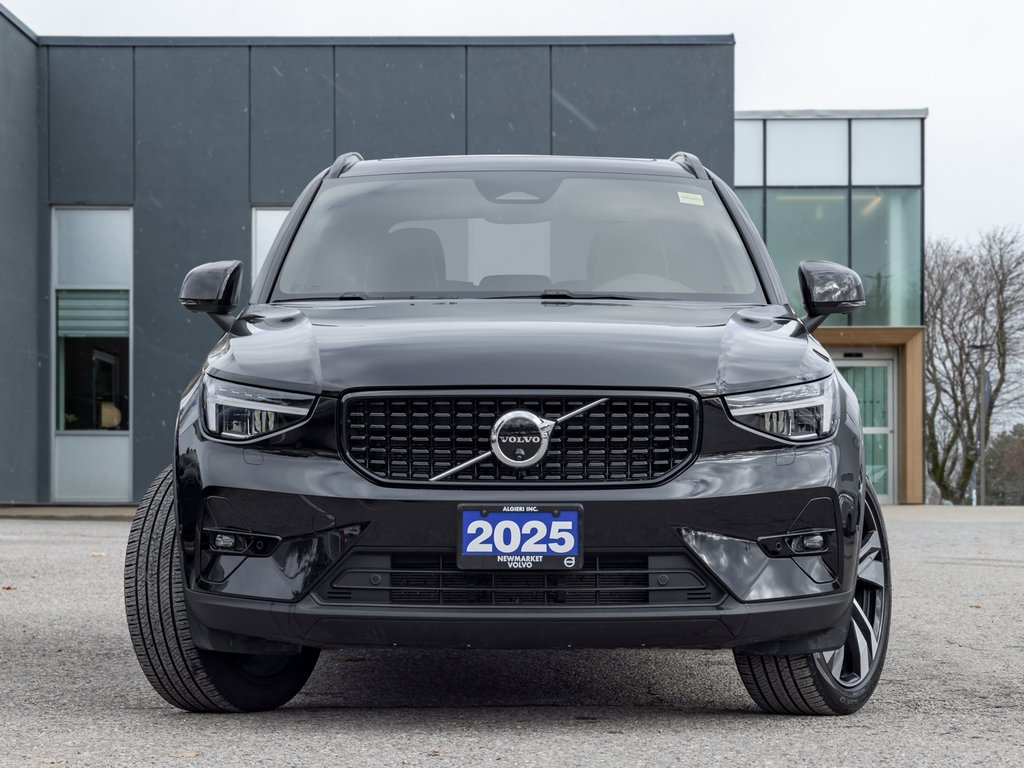 Volvo XC40 B5 AWD Plus  20 ALLOY WHEELS  CPO  LOW KM 2025-1