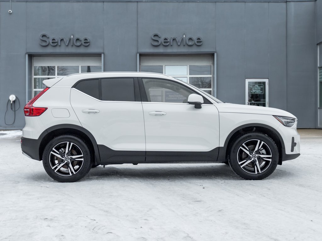 2025 Volvo XC40 B5 AWD Bright Theme  CPO FINANCE RATE fr 3.49%*-4