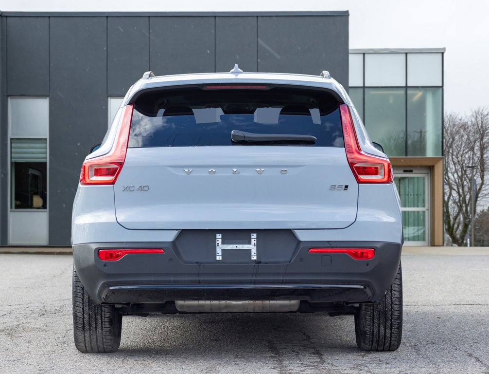 Volvo XC40 B5 AWD Plus Dark Theme CLOUD BLUE VOLVO CPO 2025-5