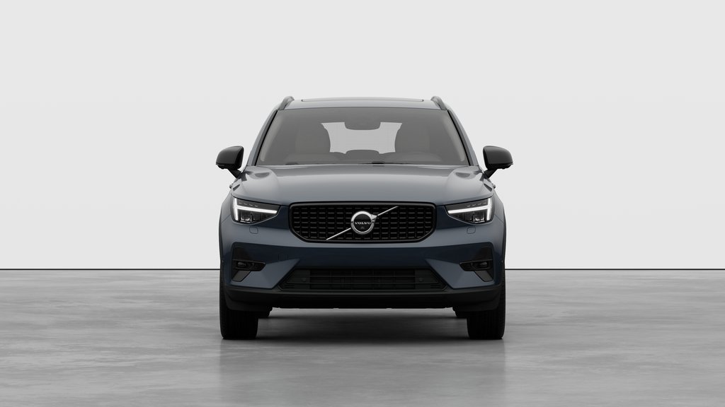 Volvo XC40 B5 AWD Plus Dark Theme 2026-4