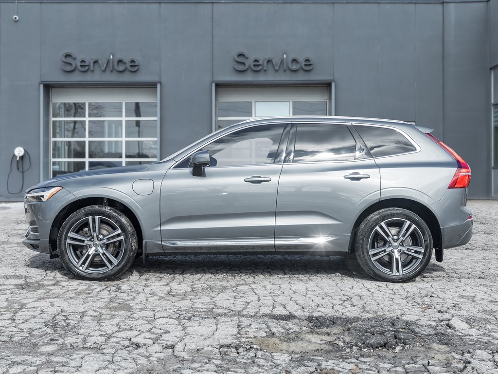 2021 Volvo XC60 Plug-In Hybrid Recharge T8 eAWD  LOW MILEAGE  VOLVO CPO-2