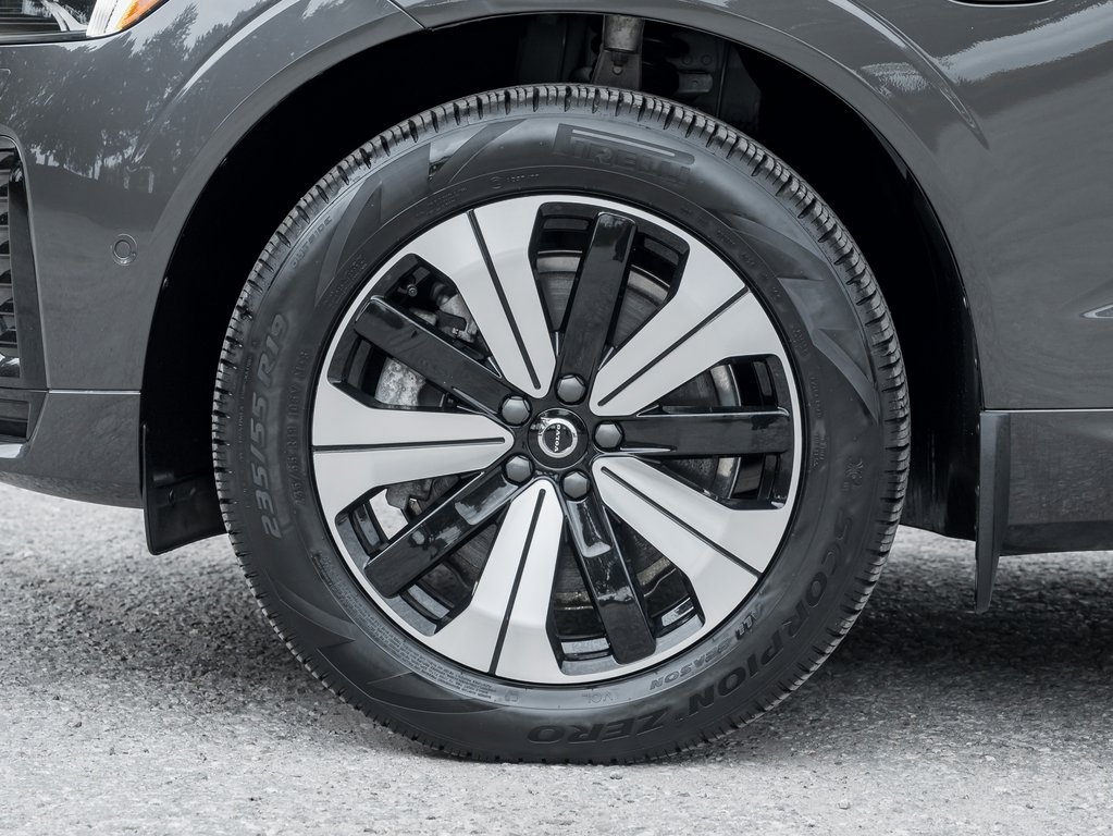 2025 Volvo XC60 Recharge T8 AWD PLUG IN HYBRID  NEARLY NEW  CPO-3