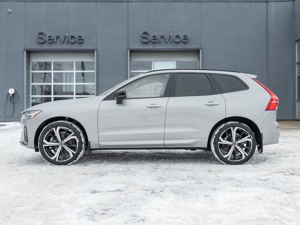 2022 Volvo XC60 B6 AWD R-Design  BOWER & WILKINS  21 ALLOY WHEEL-2