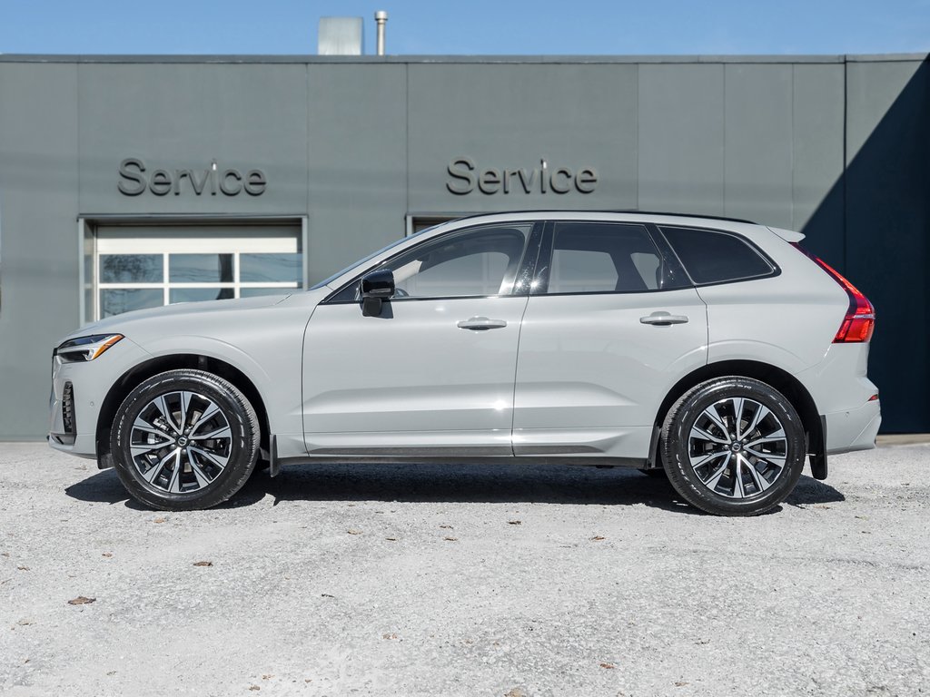 Volvo XC60 B5 AWD Plus Dark Theme CPO LOW MILEAGE NEARLY NEW 2025-2
