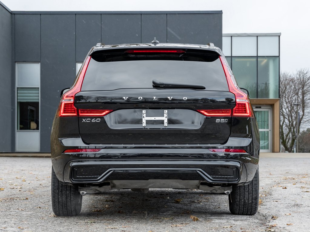 2025 Volvo XC60 B5 AWD Plus Dark Theme-5