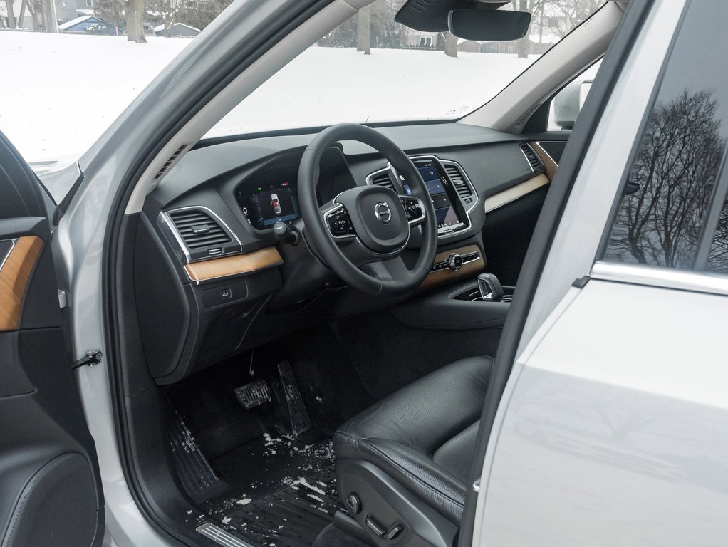 Volvo XC90 B6 AWD Core 7-Seater  OFF LEASE ONE OWNER CPO 2023-6