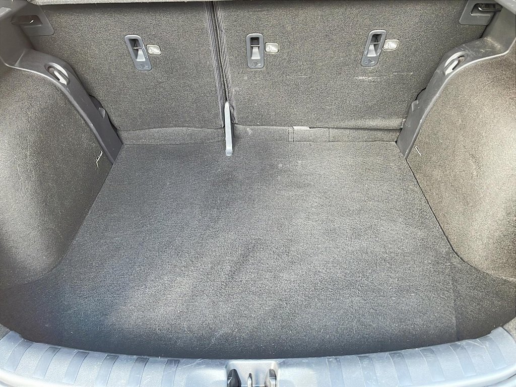 2019 Nissan Kicks SR-5