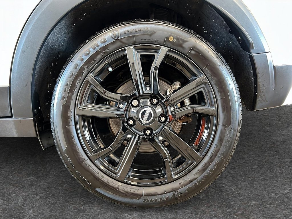 2024 Nissan Kicks SR-5