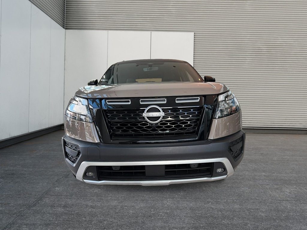 2024 Nissan Pathfinder-1