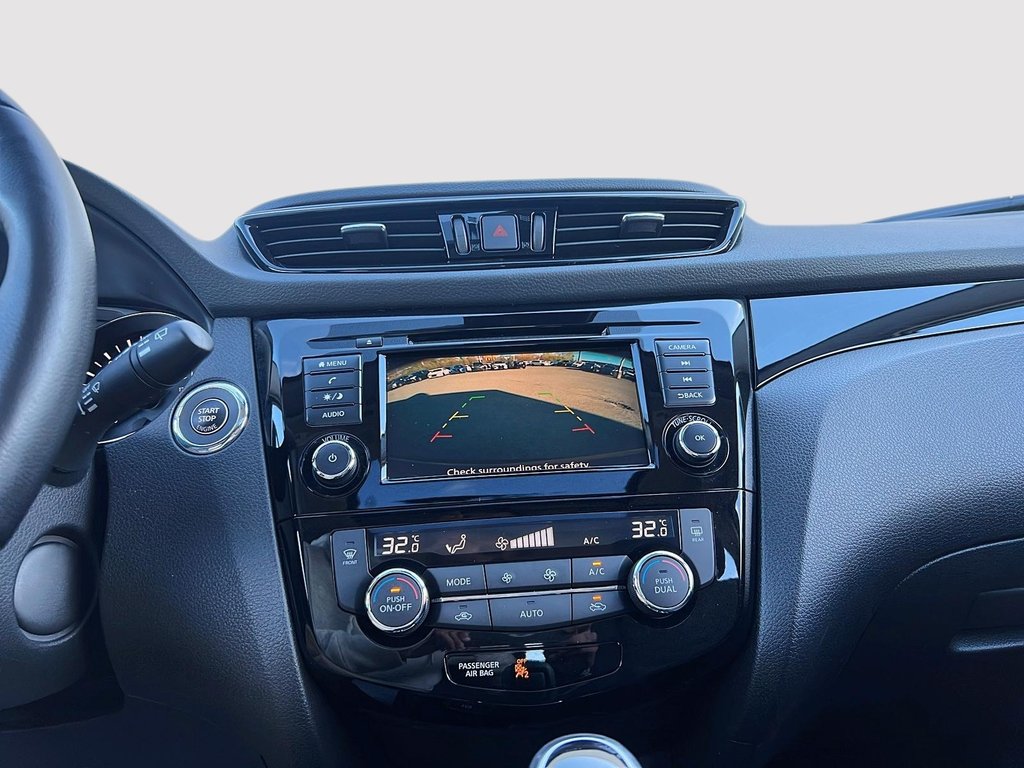 Nissan Qashqai SV AWD 2023 à Sherbrooke, Québec - 16 - w1024h768px