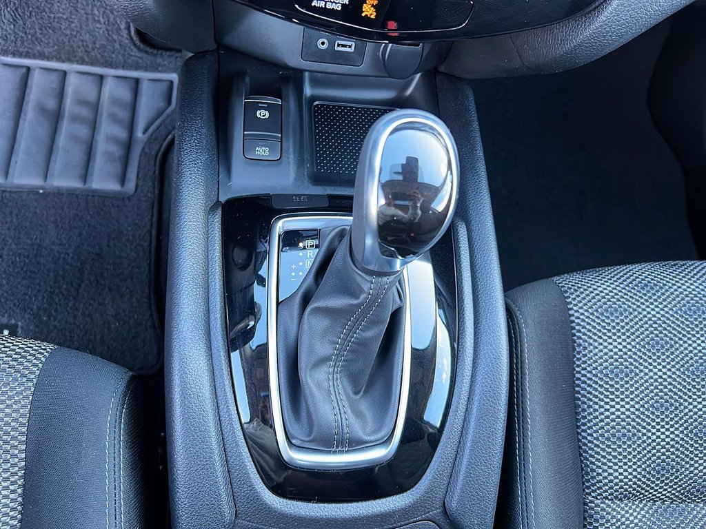 Nissan Qashqai SV AWD 2023 à Sherbrooke, Québec - 12 - w1024h768px