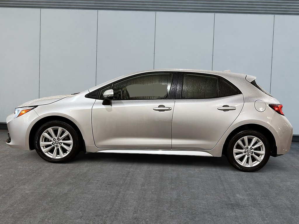 2024 Toyota Corolla Hatchback SE-4