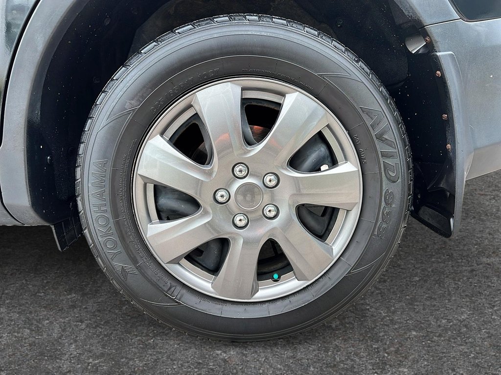 2015 Toyota RAV4 LE-6