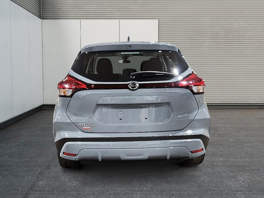 2021 Nissan Kicks S-2