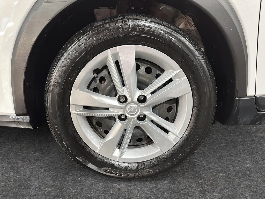 2021 Nissan Kicks S-6