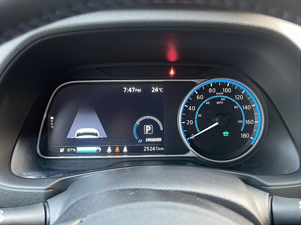 2023 Nissan Leaf SV NAVIGATION in St-Jean-Sur-Richelieu, Quebec - 12 - w1024h768px