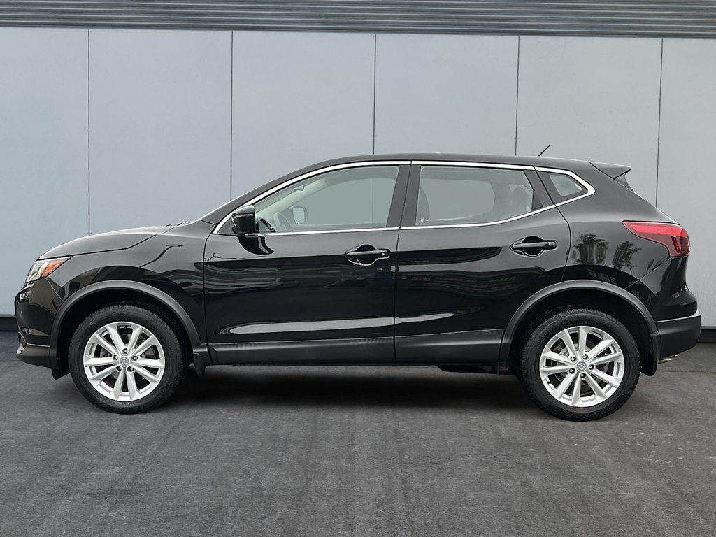 Nissan Qashqai S 2018-4