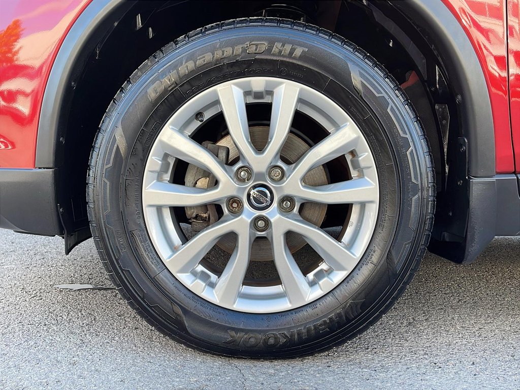 Nissan Rogue S 2020-6