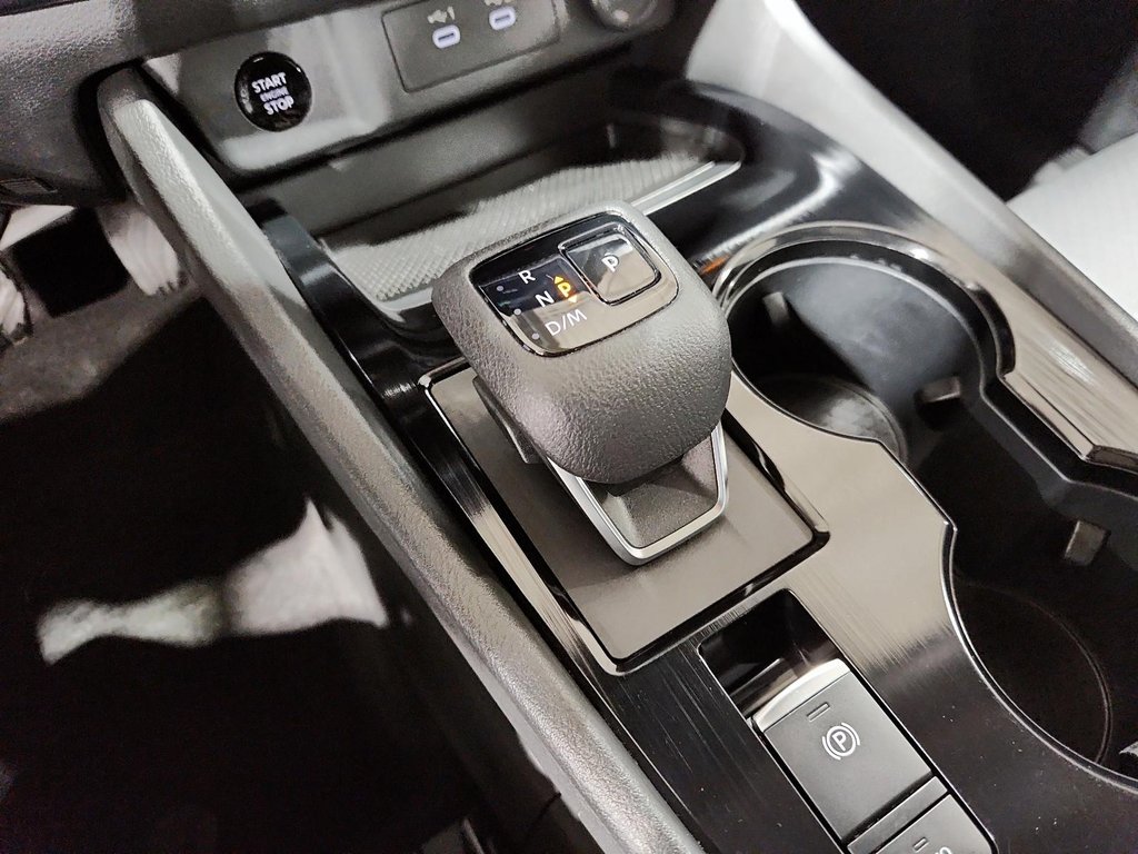 2024 Nissan Rogue SV AWD TOIT-PANORAMIQUE in Sherbrooke, Quebec - 14 - w1024h768px