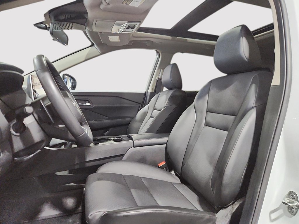 2024 Nissan Rogue SV AWD TOIT-PANORAMIQUE in Sherbrooke, Quebec - 9 - w1024h768px