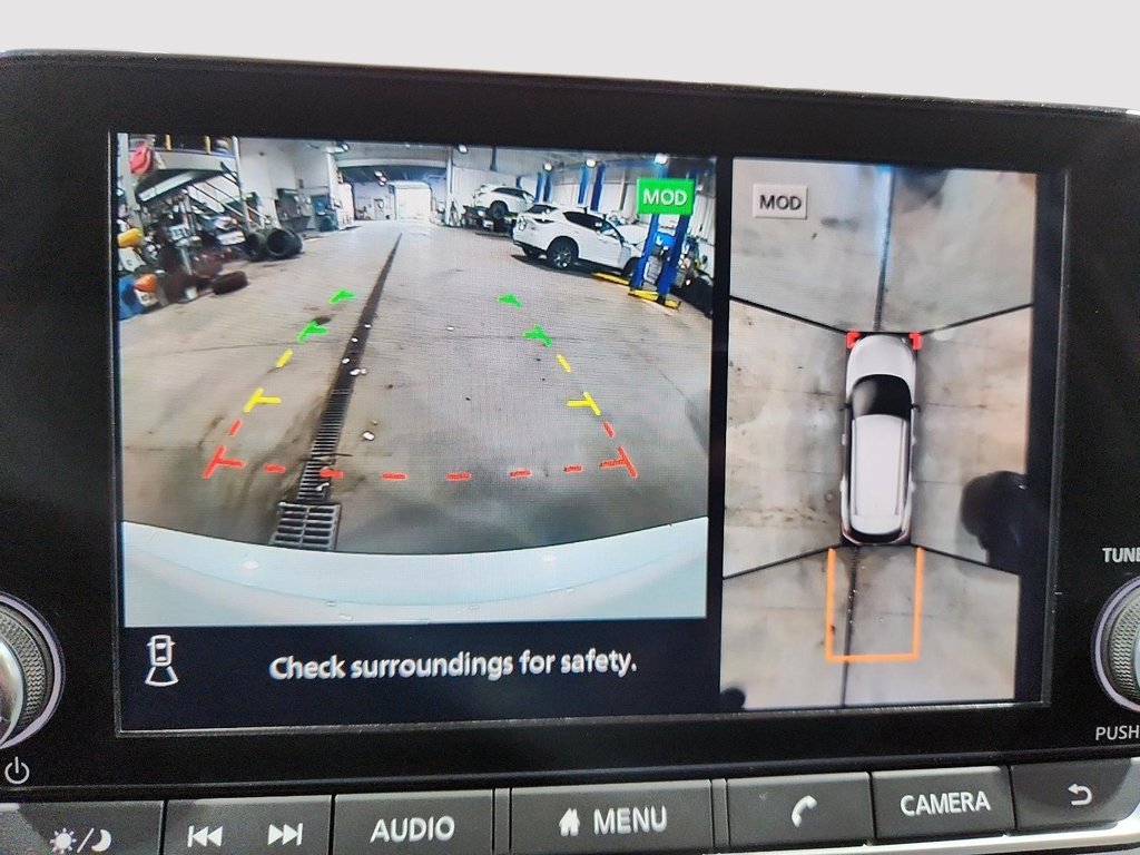 2024 Nissan Rogue SV AWD TOIT-PANORAMIQUE in Sherbrooke, Quebec - 17 - w1024h768px