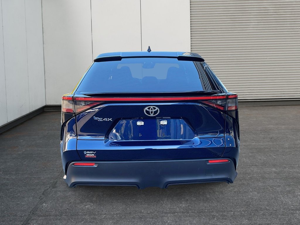 2024 Toyota BZ4X LE-2