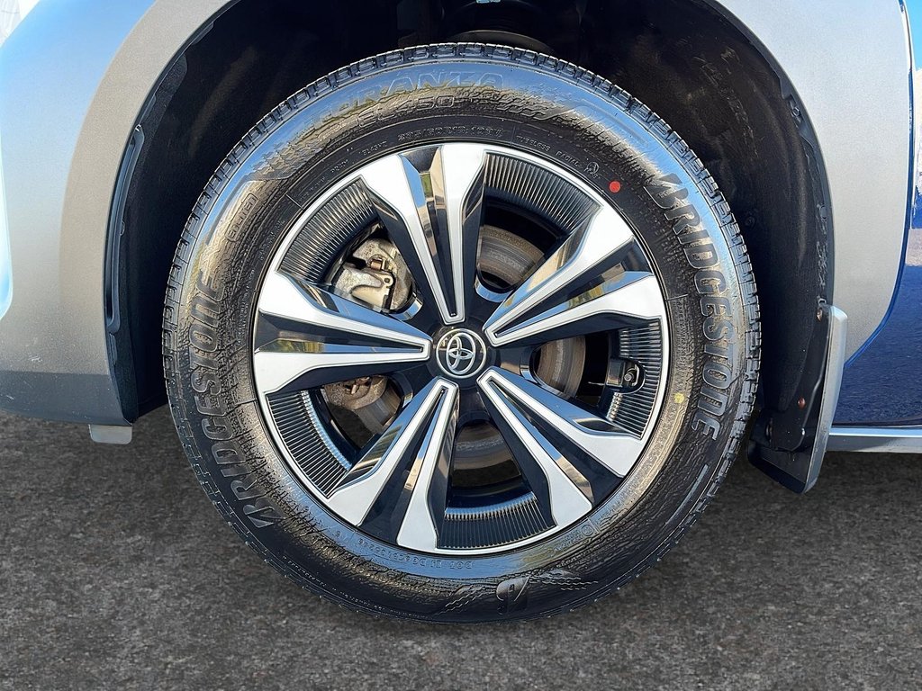 2024 Toyota BZ4X LE-6