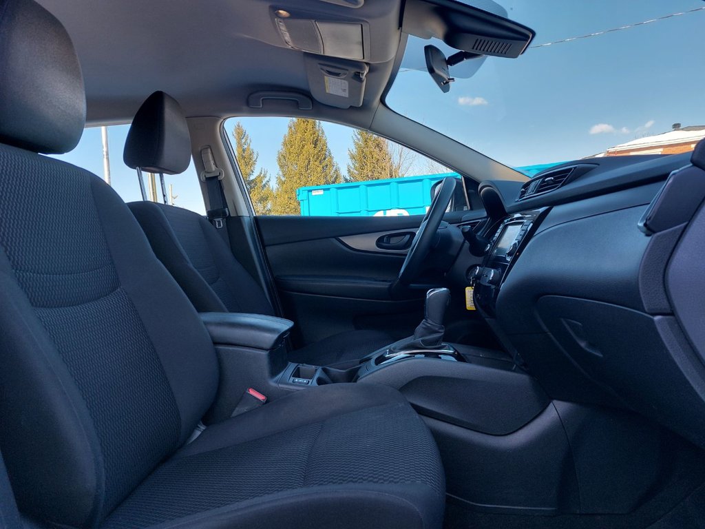 2020 Nissan Qashqai S FWD in Magog, Quebec - 17 - w1024h768px