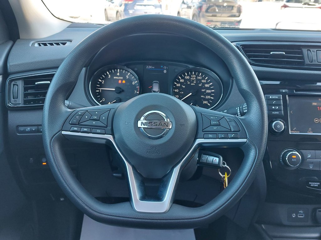 2020 Nissan Qashqai S FWD in Magog, Quebec - 14 - w1024h768px